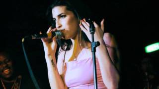 I Heard Love Is Blind (Rare acoustic 2004) - Amy Winehouse