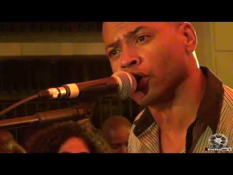 Novo Viver - Quinteto em Branco e Preto