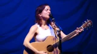 Ani DiFranco - I Know This Bar (live in Santa Rosa)