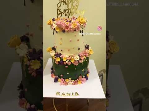 customized theme cake