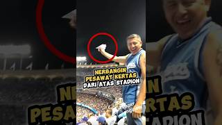 Download lagu Terbangkan Pesawat Kertas Terlucu di Dunia 😅 #shorts mp3