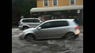 preview picture of video 'Feb 4 Flood Chaos, Melbourne, South Yarra, Victoria, Lashed by Leftovers of Cyclone Anthony and Yasi'