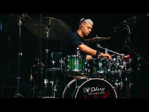 Na unção de Deus , Attos 2 worship ( biel sales ) cover .