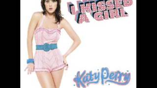 Katy Perry - I Kissed A Girl [HQ]