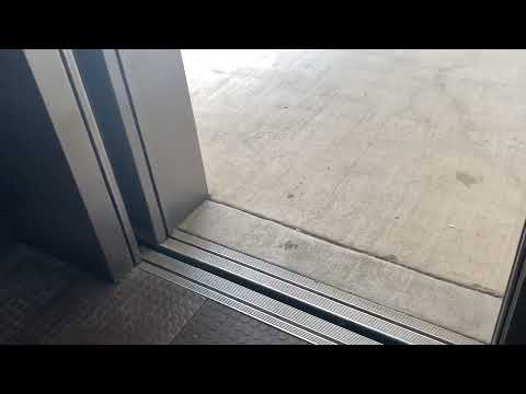 Sketchy Schindler Hydraulic Elevator @ Shops At Willow Bend Garage A - Plano, TX