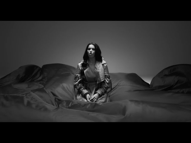 Fantome von Imen Es ((jetzt ansehen))