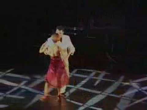  Fabian Salas  and  Carolina del Rivero  are  dancing  to  the  vals  "  Desde el Alma  "