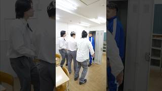 - 不良であることを隠す陰キャを、ロッカーに閉じ込めた結果…#shorts #コント#ドラマ
