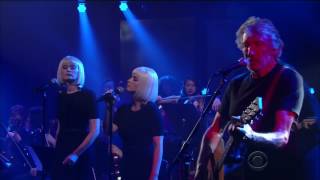 Roger Waters Performs Déjà Vu