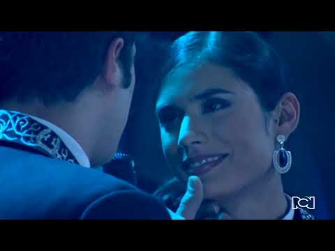 Qué de raro tiene (Francisco Lara) – La hija del mariachi