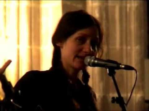 WINTE FAMILY - SHOOTING STARS (Live)