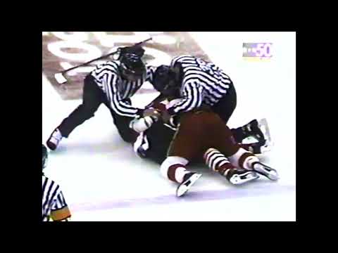 Ethan Moreau Vs. Martin Lapointe Oct. 25th, 1996