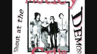 Mötley Crüe - Red Hot [Demo]