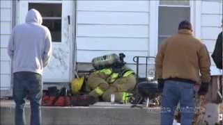preview picture of video '2013-02-19 Fire Damages House - Cedar Falls, Iowa - Myke Goings - KMDG'