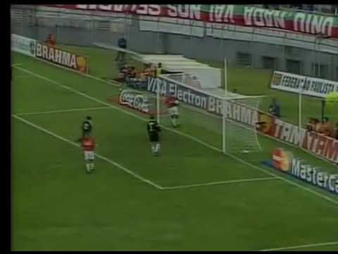 Romário (Vasco) - 04/11/2001 - Portuguesa-SP 5x4 Vasco - 2 gols