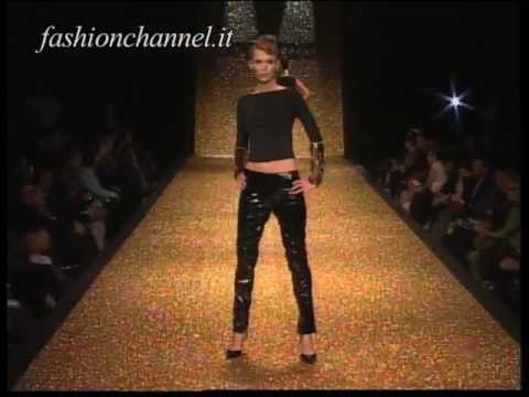 "Erreuno" Spring Summer 2001 Milan 1 of 2 pret a porter woman by FashionChannel