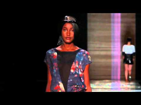 Desfile Minas Trend out/inv 2015 - Jardin