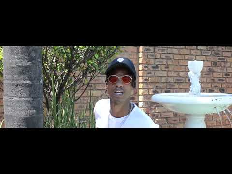 D-BLAZE - LIFE ON THE ROAD (Official music Video)