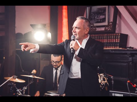 Lanzamiento íntimo disco "Toda Una Vida" en la Peluquería Francesa