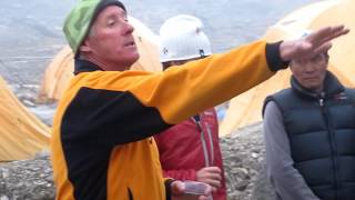 preview picture of video 'Manaslu Herbert HELLMUTH climbing summit 2011 Nepal 8163m w Brice Ballinger helmut himex Bamberg'