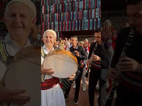 Grupi I Shpatit Perfomon per Festat e 28-29 Nentorit / Valle Popullore / Valle Popullore me Def