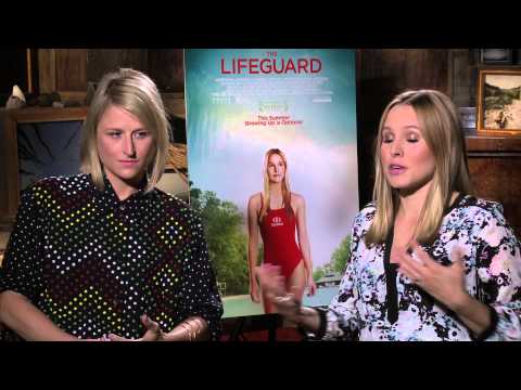 Kristen Bell Interview on Shooting Love Scenes: 'It's My Day Job'