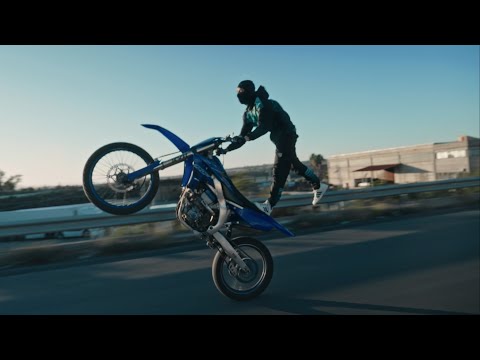 Skinny - Bla Bla (Official Video)