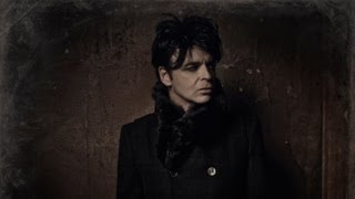 Gary Numan - I Am Dust