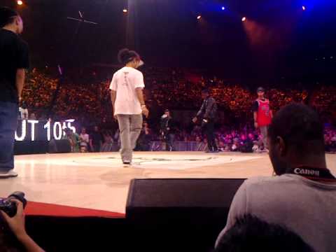 Juste Debout 2011 Bercy || Diablo Speedy ( Criminalz ) vs UK Aldo ( Bad Newz )