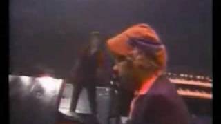 REO Speedwagon -  Shakin&#39; It Loose