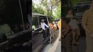 Download lagu Jokowi Invites Residents to Enter His House After Breakfast mp3