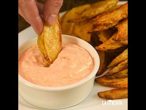 Cómo hacer "Salsa Ranchera" con Papas - La Mesita - (video en 1 minuto fácil y rico)
