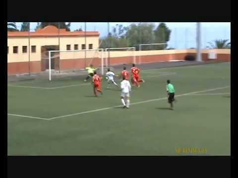 24-03-12 UD. S. ANDRES Y SAUCES-SD. TENISCA(CAMPTº  INTER. JUVENIL PREFERENTE 2011-12).wmv