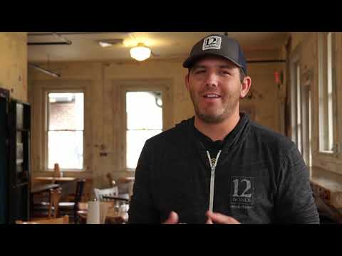 12 Bones BBQ in Asheville North Carolina : Tender Butts and Sweet Racks!