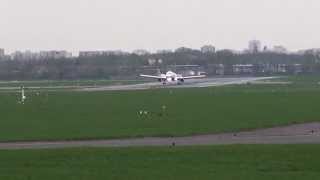 preview picture of video 'D-AIPW Airbus A320 landing in Warsaw, Lądowanie w Warszawie'