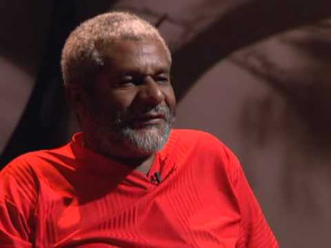 Poeta, escritor e ator. Provocações recebe um ex-morador de rua (bloco 1)