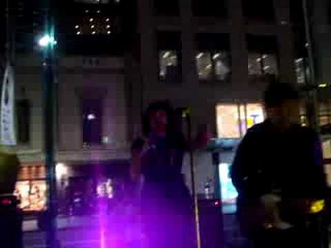 Sneaky Sound System - Pictures Live