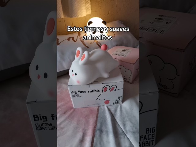 Vídeo relacionado con JEMINI - Peluche de conejo luminoso de 30 cm | Funciona sin pilas | Tejido luminoso | Doudou que brilla en la oscuridad | Compañero noche infantil | Luz nocturna de peluche bebé | Idea de regalo desde
