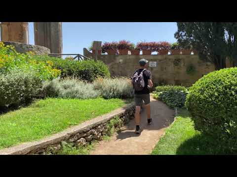 Walking from Amalfi to Ravello: View at the Top