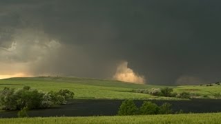 preview picture of video 'Instants d'orages - Large tornade de Bennington / Bennington Wedge Tornado'