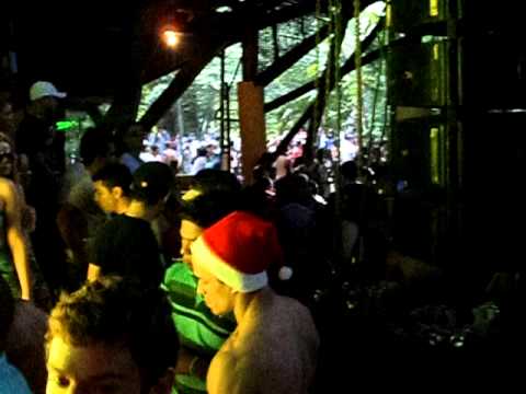 A NOITE DO CACHORRO DOIDO 3D 2011 " ESPECIAL DE NATAL " 2