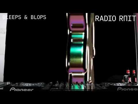 Bleeps & Blops with gguuusstt & mosestheposer