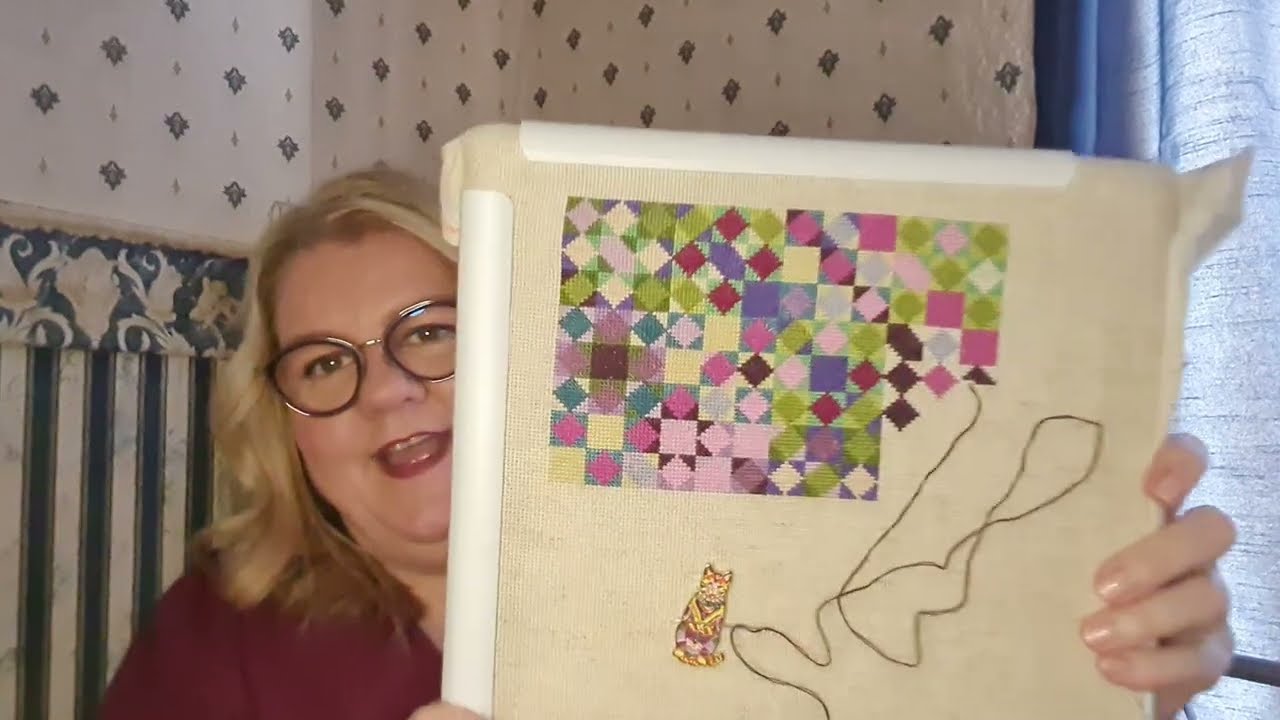 Flosstube #31 - Lots of Stitching, Lots of Haul & My Very First Retreat 😁