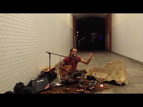 Alex Serra (Gato Suave) // Street Concert at Warschauer Straße (Berlin) - August 2017