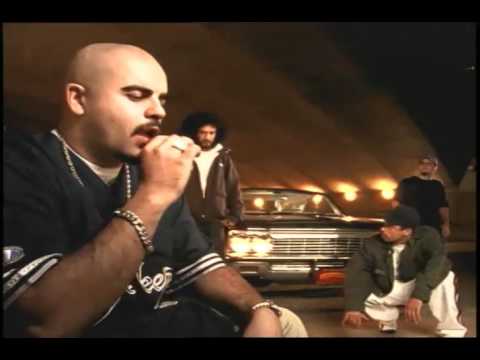 Pavilhão 9 video clipe - Sigo com Calma (2001)