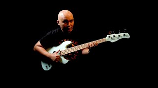 Video thumbnail for Sire Marcus Miller U5 demo by Franky Sadikin by Bassku