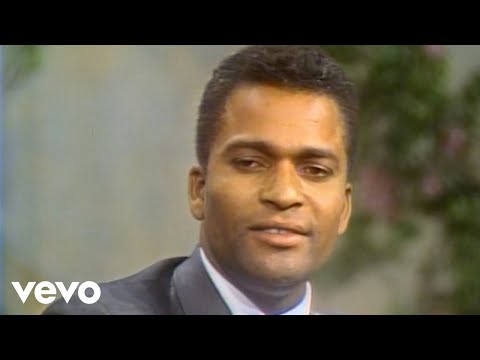 Charley Pride - I'm Not The Boy I Used To Be (Live)
