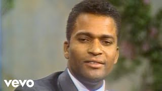 Charley Pride - I&#39;m Not The Boy I Used To Be (Live)