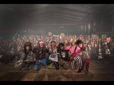 Living up in Northwood - live from Northwood - Chrome Metal Tigers