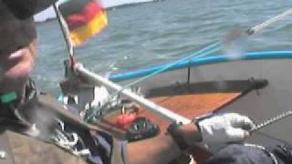 preview picture of video 'Golfe du Morbihan , Banana Boot Segeln'